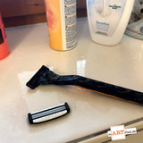 "Wegwerf-Rasierklinge" – mARTified 3D-Kunst im Rahmen